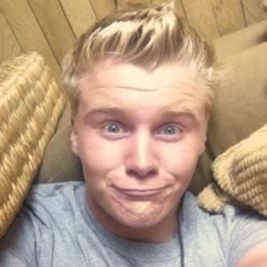 Meet your Posher, Liam